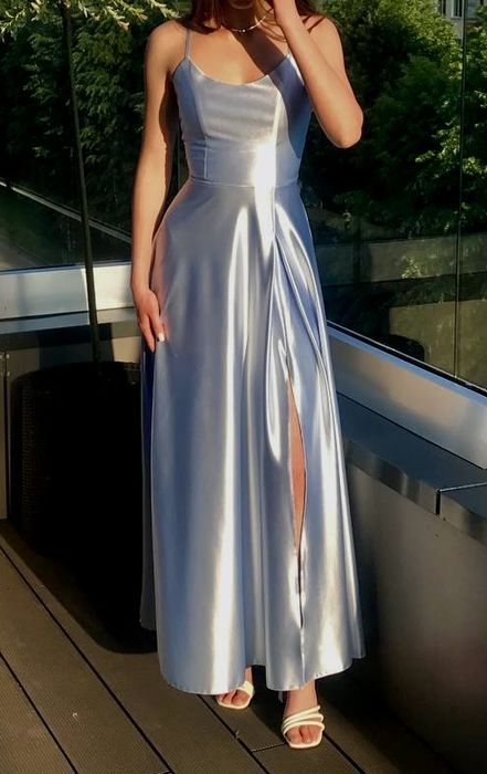 Сукня ,блакитна,атласна