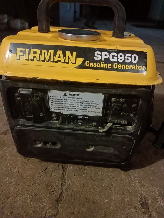 Продам бензогенератор Firman spg950