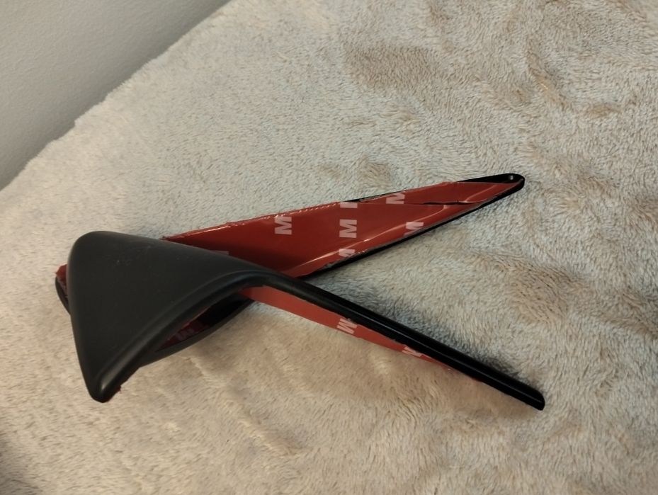 Cover piscas Tesla model 3.