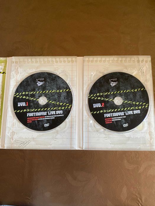 FOOTMOVIN' LIVE  - DVD - Ano de 2008