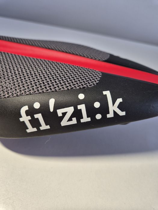 Siodełko triathlonowe FIZIK Tritone 5.5 carbon