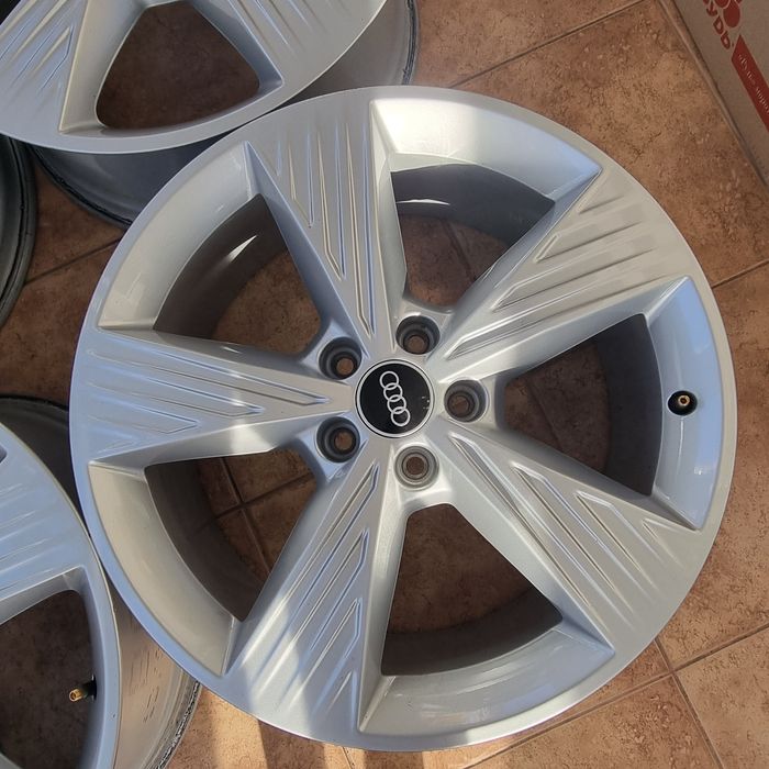 Диски Audi R19 5x112 8j ET45 ЦО66.5 оригінал