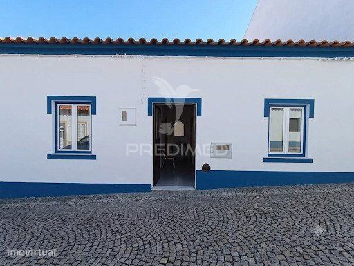 Moradia T2 com espaço exterior em Monforte