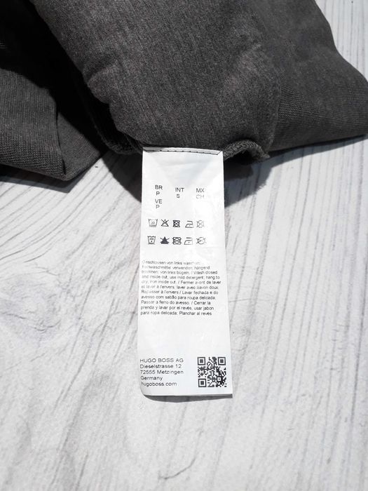 Бомбер Hugo Boss куртка розмір S