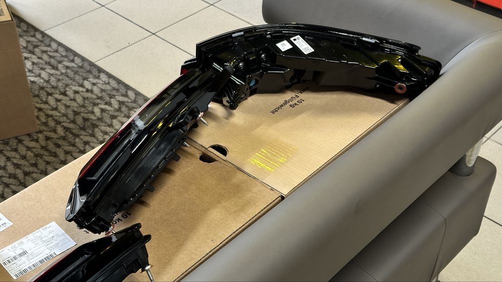 Стопи bmw g70 европа bmw i7 стопи фари shadowline
