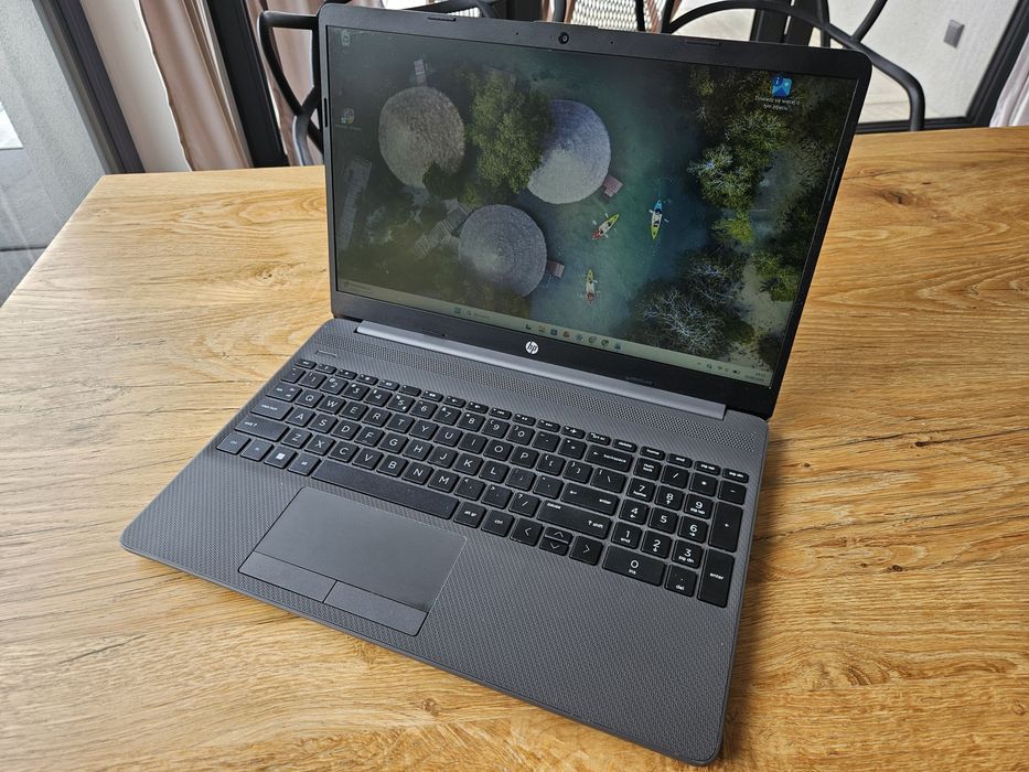 Laptop HP 255 wyswietlacz 15,6" RAM 16,0 GB