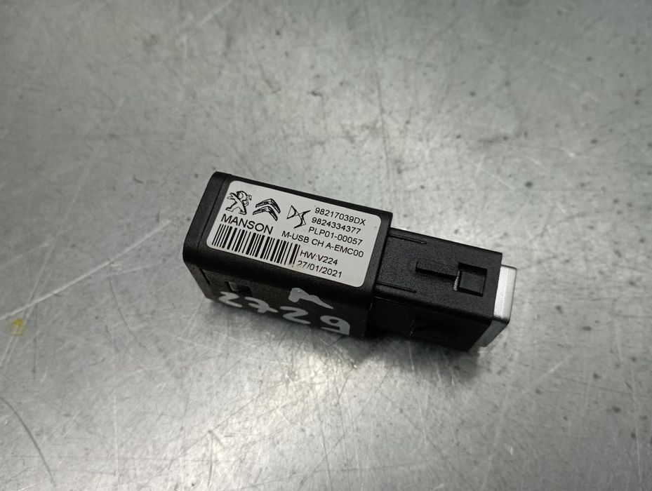 Módulo USB / AUX / IPOD PEUGEOT 208 II