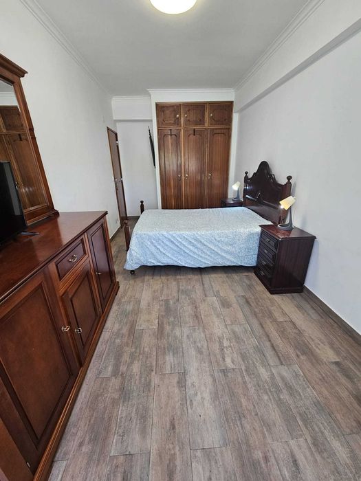 Excelente Quarto no centro de Almada