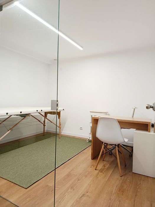 Aluga-se Gabinete totalmente equipado!