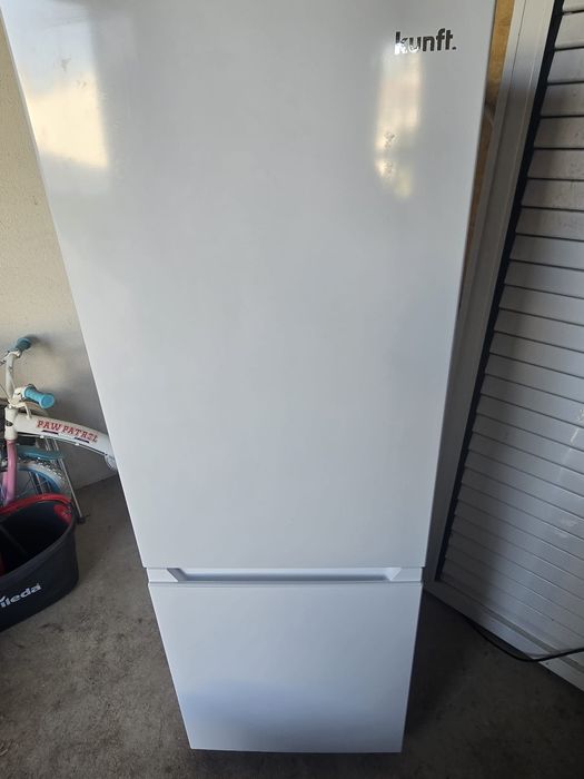 Frigorífico combinado Kunft 175L