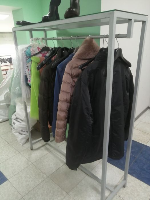 Стойка для одежды