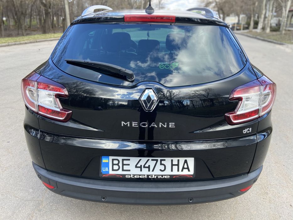 Продам авто рено меган 3 2012г 1.5 дизель BOSE