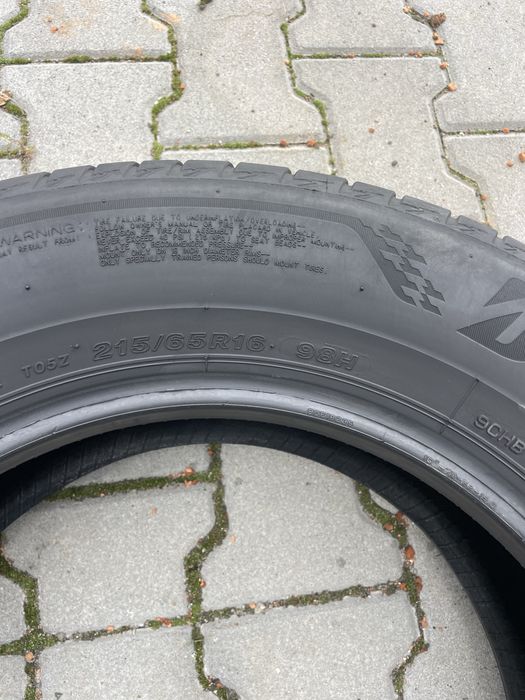 Колеса/резина/гума 215/65R16 Bridgestone
