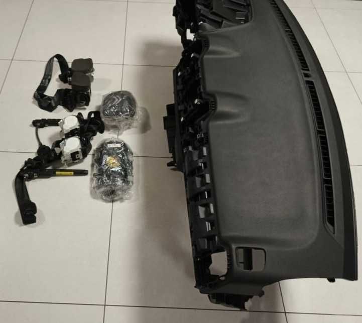 Deska rozdzielcza, komplet - Citroen C5 Aircross