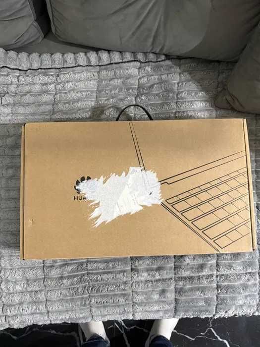 Laptop Huawei MateBook D14 i3 11gen / 8GB / SSD 256GB / Windows 11 / Stan idealny