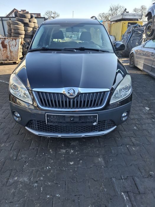 Skoda Roomster Klapa Bagażnika LF9R