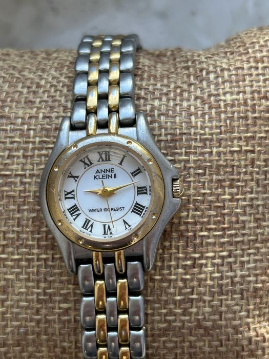 Zegarek damski Anne Klein II na bransolecie