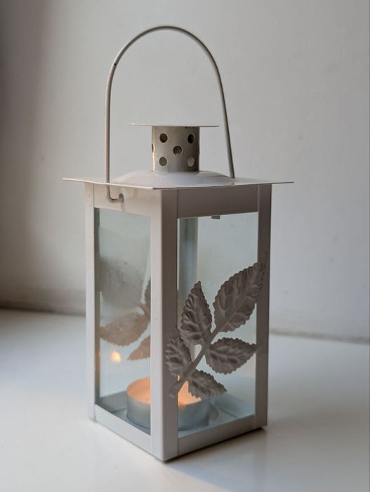 Biały Metalowy Lampion Świecznik Liść Dekoracja Ogród Dom