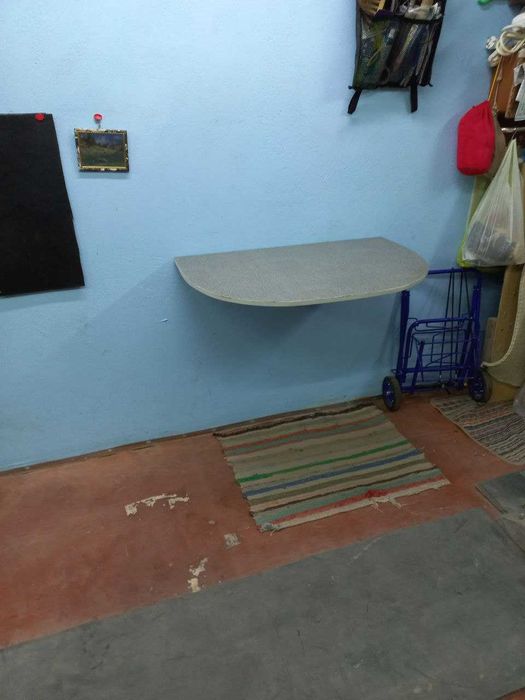 Продам капитальный гараж, район Пески