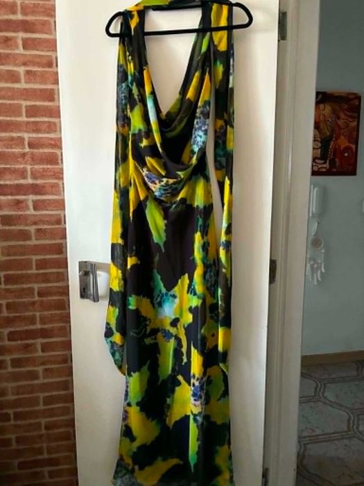 Vestido Zara sem Costas