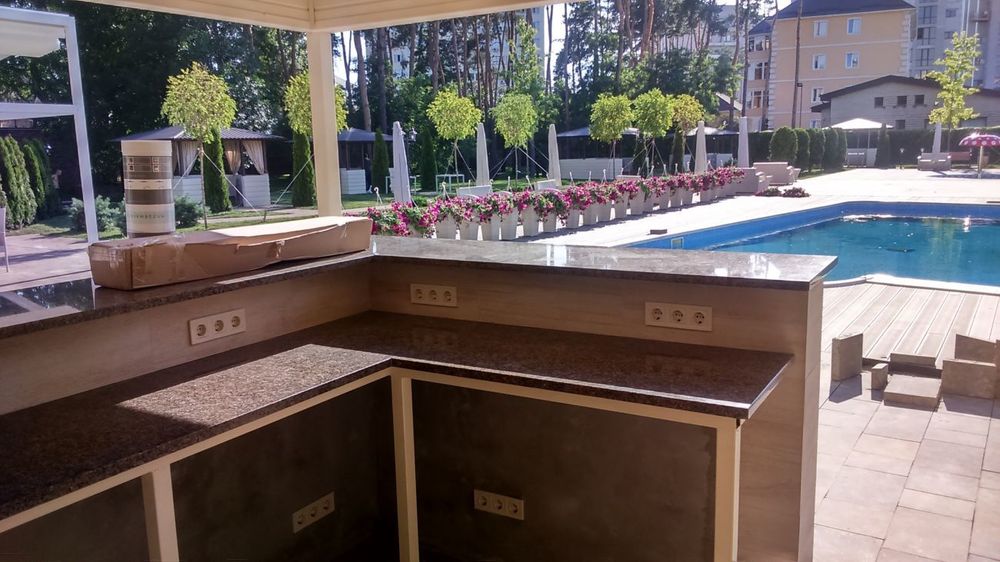 Столешница для барбекю из гранита