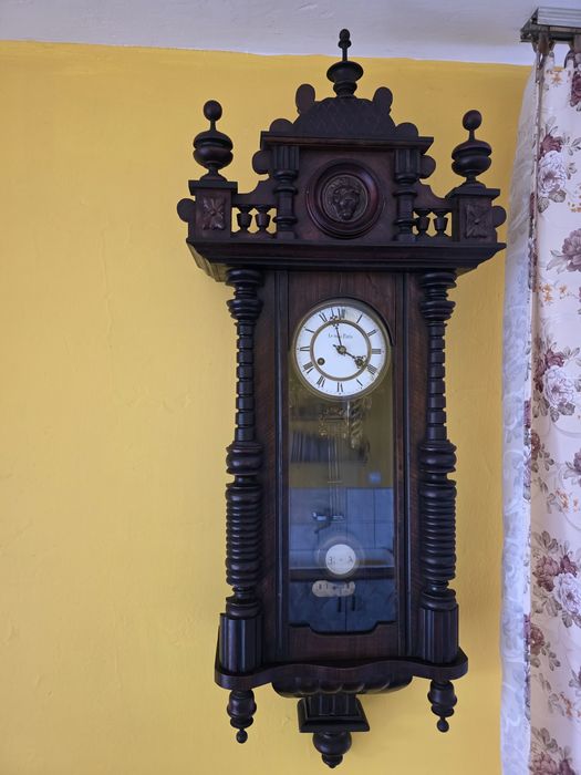 Zegar le roi a paris