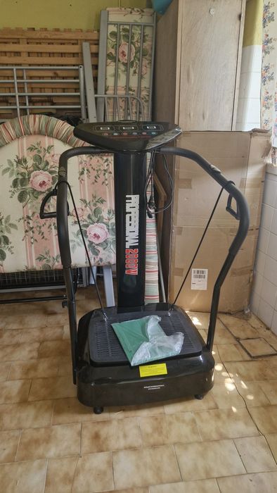 Power Plate Professional 2000W, Byeast International64586030998529124