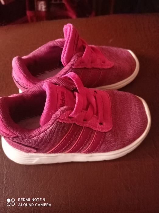 Кроссовки детские