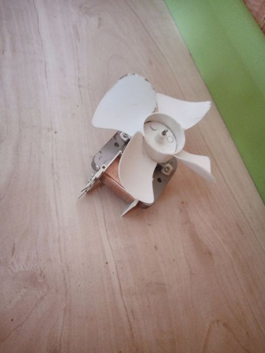 Мотор (вентилятор) охлаждения микроволновой печи Galanz GAL 6309E ZD.