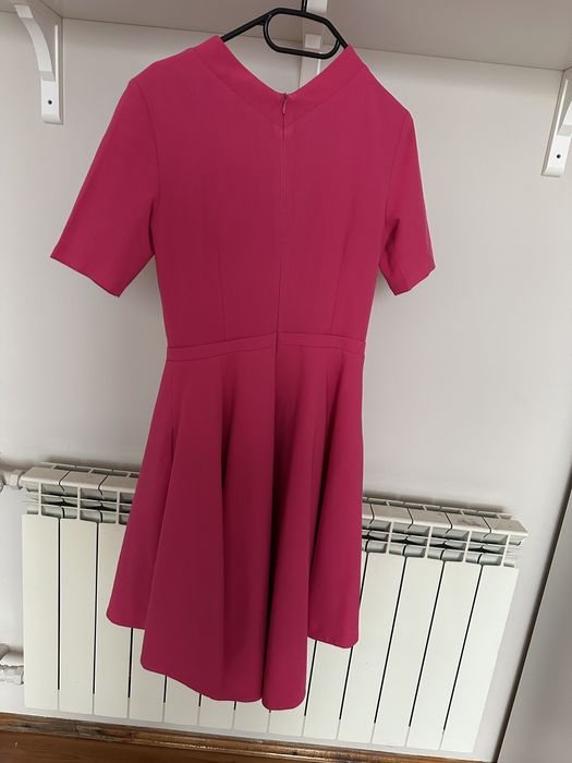 Elegacka różowa sukienka