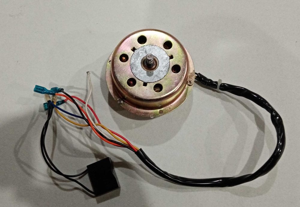 Двигатель для вытяжки на три скорости 40 ватт 220 вольт