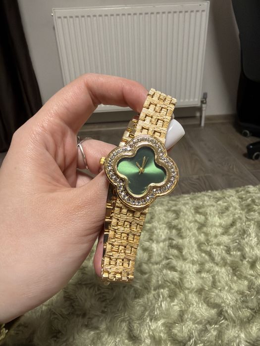 Годинник Van Cleef