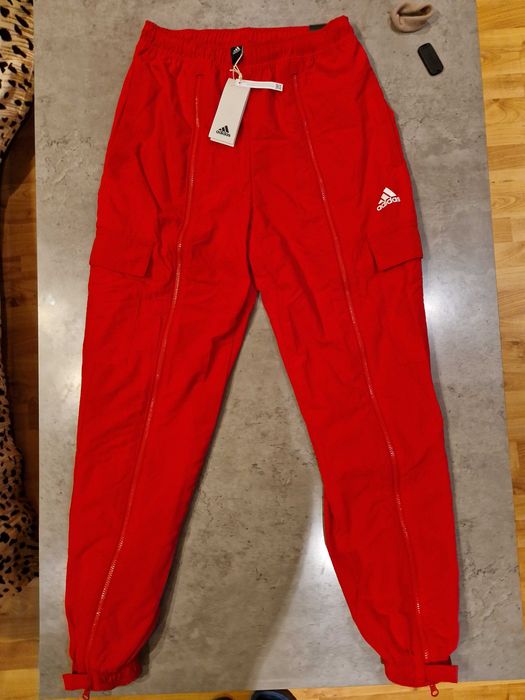 Adidas фирменные штаны за пол цены