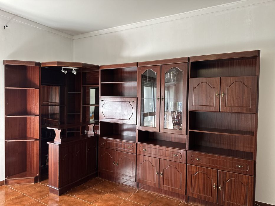 Móvel de Sala - Madeira Mogno