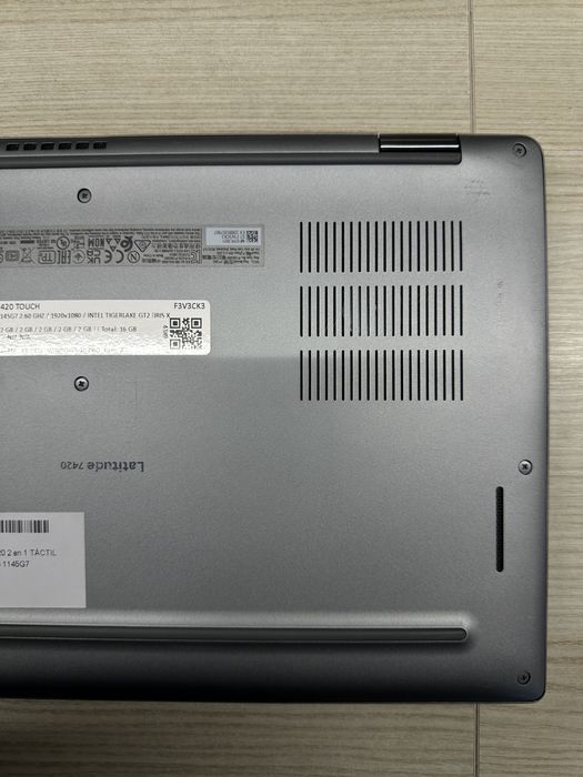 Dell Latitude 7420 2-em-1 (Tátil) - i5 11ª Gen, 16GB RAM