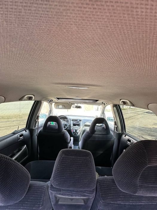 Авто Honda Stream 2.0 газ/бенз (2001)