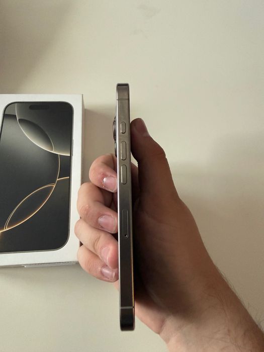 iPhone 16 Pro 512 GB – Natural Titanium
