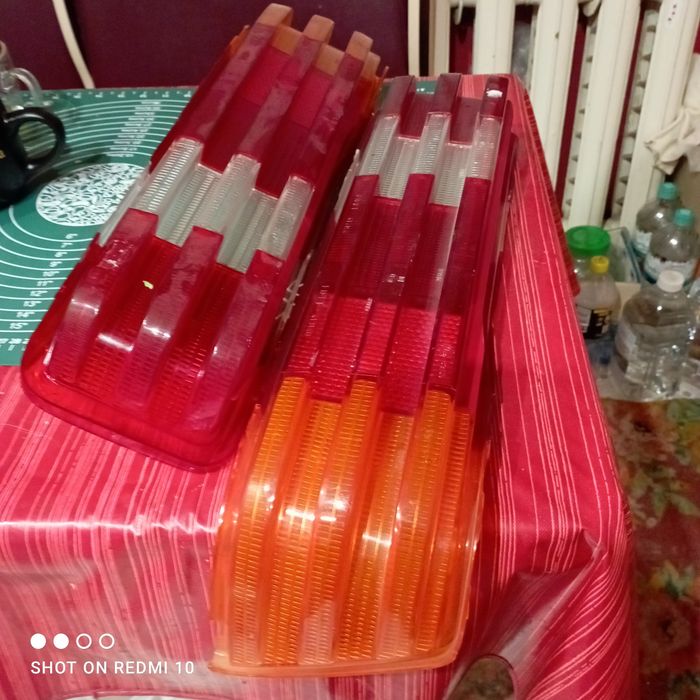 Продам скло стопа на 123w.