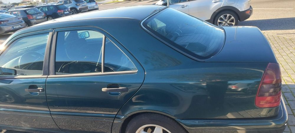 Mercedes c200 1997 nacional ,todos os dias a trabalhar e com inspecção feita até Novembro,
