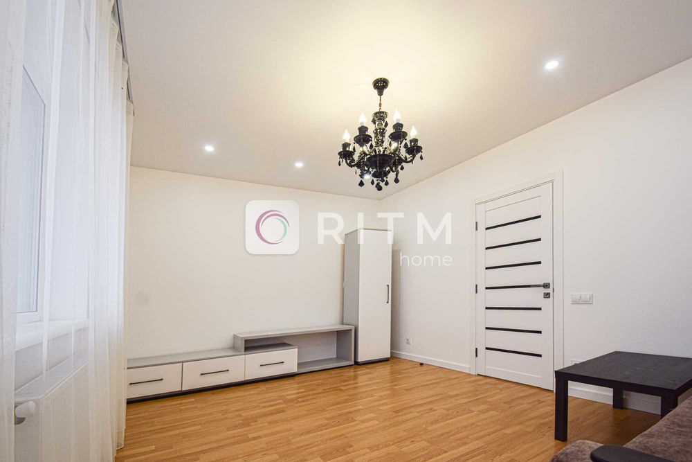 2-к. квартира  в новобудові з ремонтом та і/о за вул. Чумацька