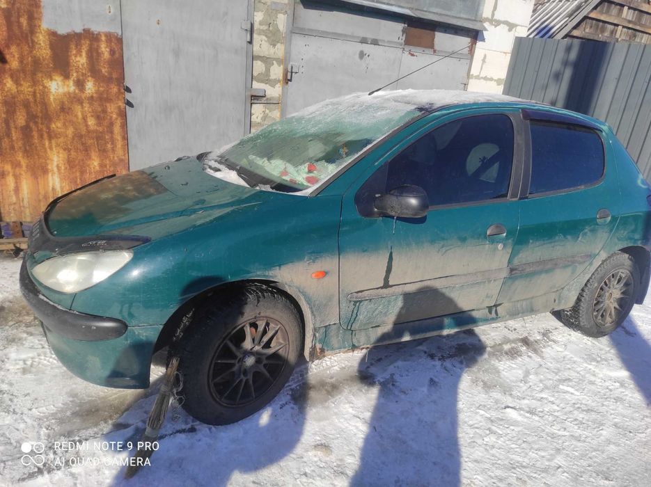 легкове авто пежо 206