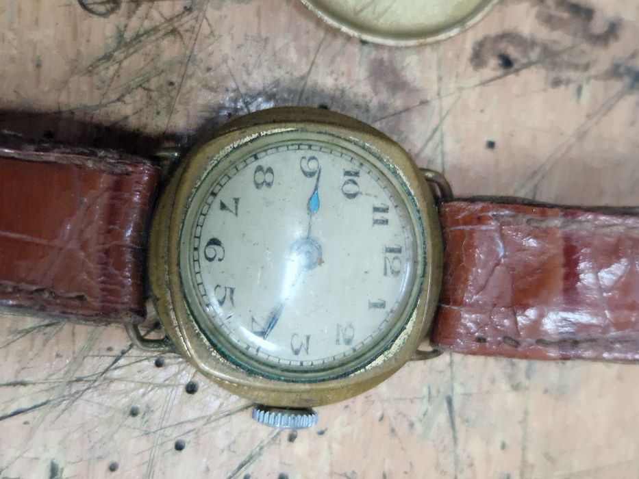 Relógio antigo sem marca de corda a funcionar lindamwnte