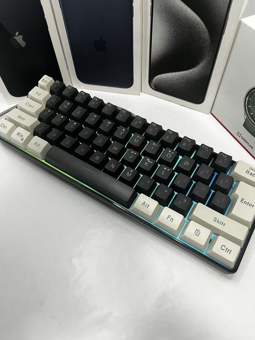 Механічна клавіатура 60% RGB