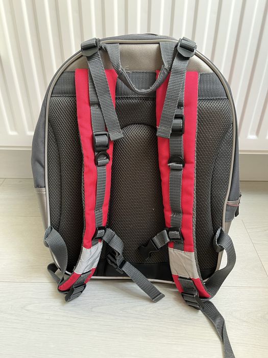 Рюкзак оригінальний шкільний Ecco б/у в хорошому стані з сумкою