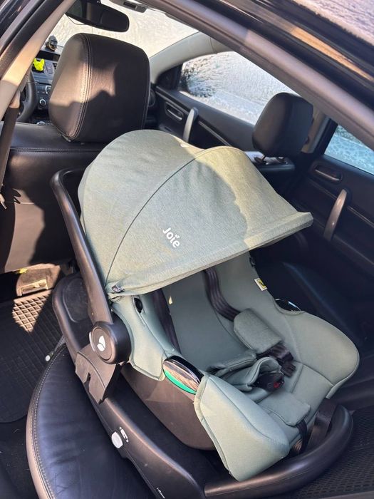 Fotelik samochodowy + baza