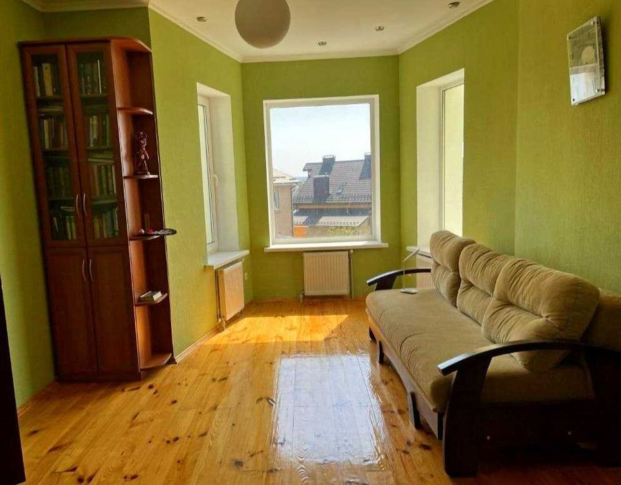 Продам чудовий будинок для вашої родини, з меблями та технікою. (SP)