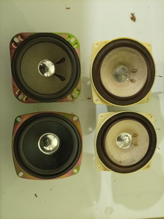 Динаміки різні .