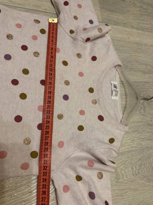 Продам гарну кофточку на дівчинку 6-8 років 122/128 фірма H&M