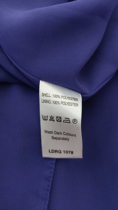 Elegancka chabrowa sukienka ciążowa na ramiączkach