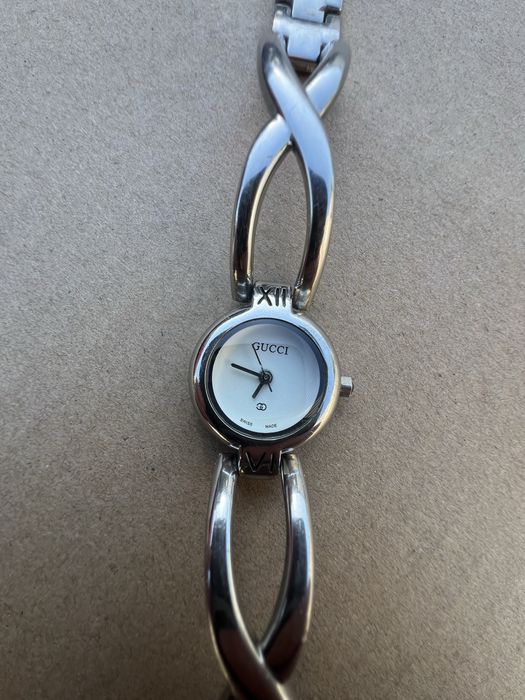 Часы Gucci